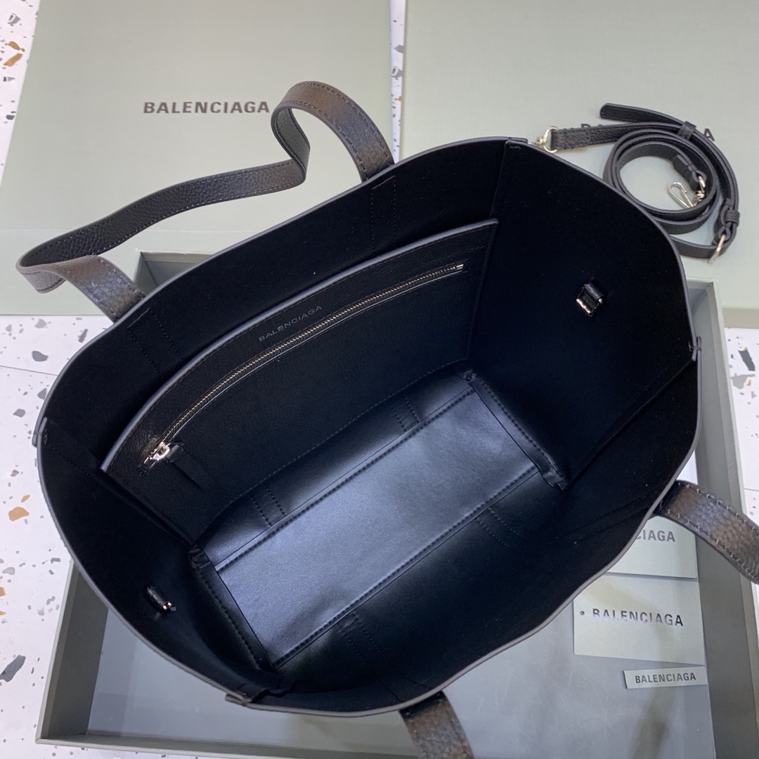 Balenciaga Everyday XS Tote Bag Black